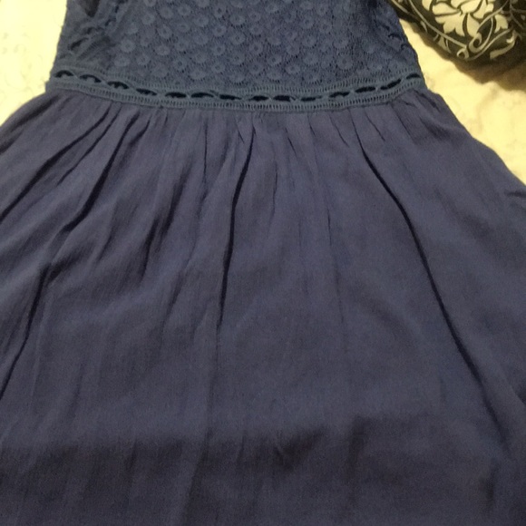 size Small, Andrée in the color Blue - Picture 3 of 4